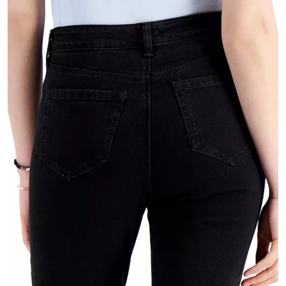 Style & Co - NWT - Distressed Curvy Skinny Leg - Picture 3 of 15